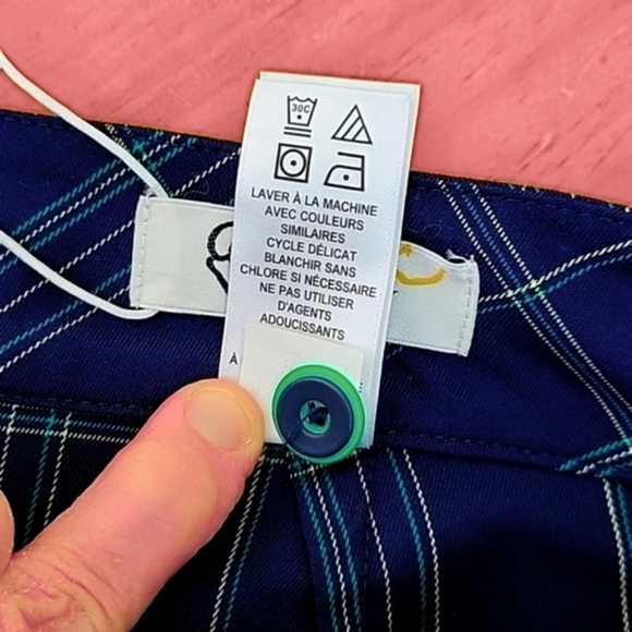 ⛳️👩GOLF SHORTS GREG NORMAN WOMEN'S NAVY/YELLOW w-GREEN PIN STRIPE, PLAID NWT - Picture 6 of 10